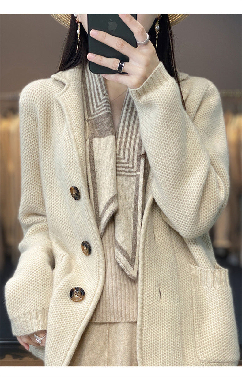 Damen Strickjacke mit oversized Schnitt und lässigem Kragen Stilzeits