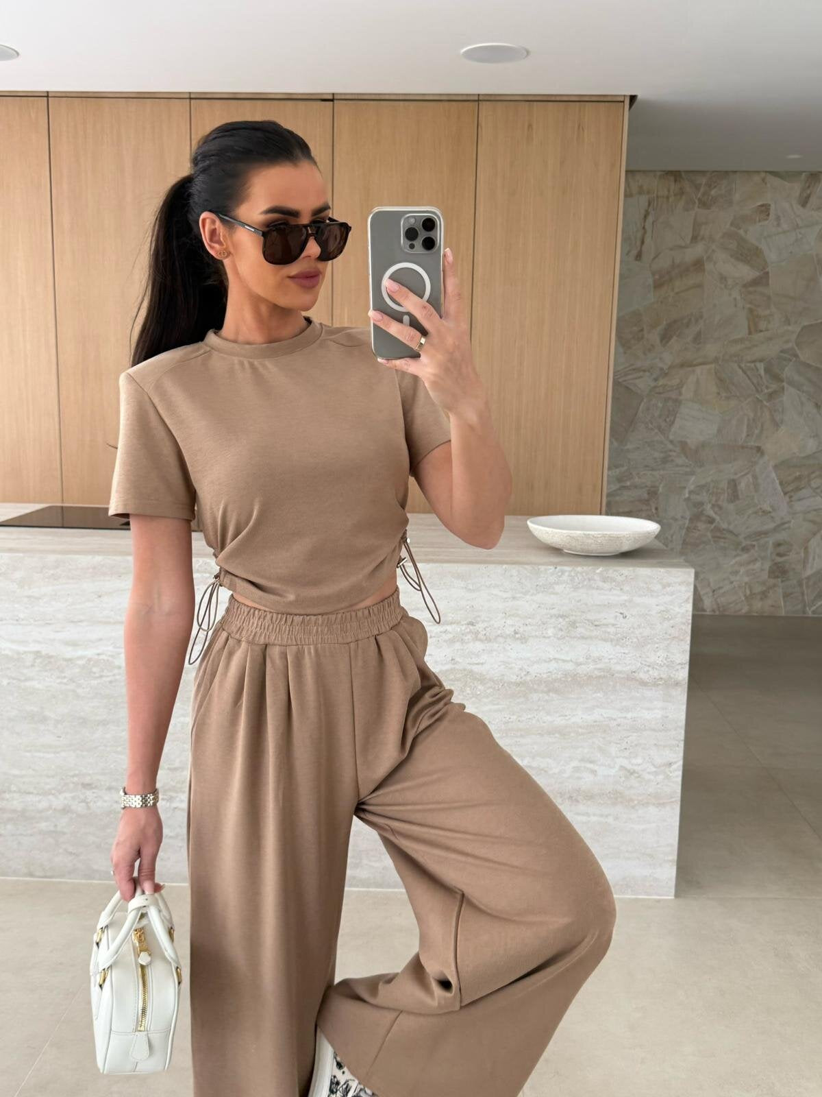 Damen lässiges Set aus Crop-Top und Jogginghose Stilzeits