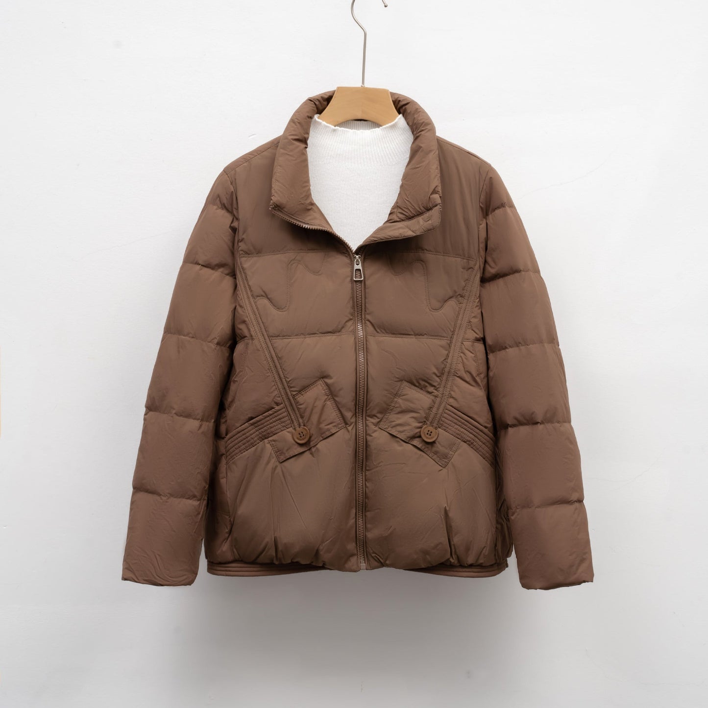 Damen gesteppte Winterjacke mit praktischen Taschen und hohem Kragen Stilzeits