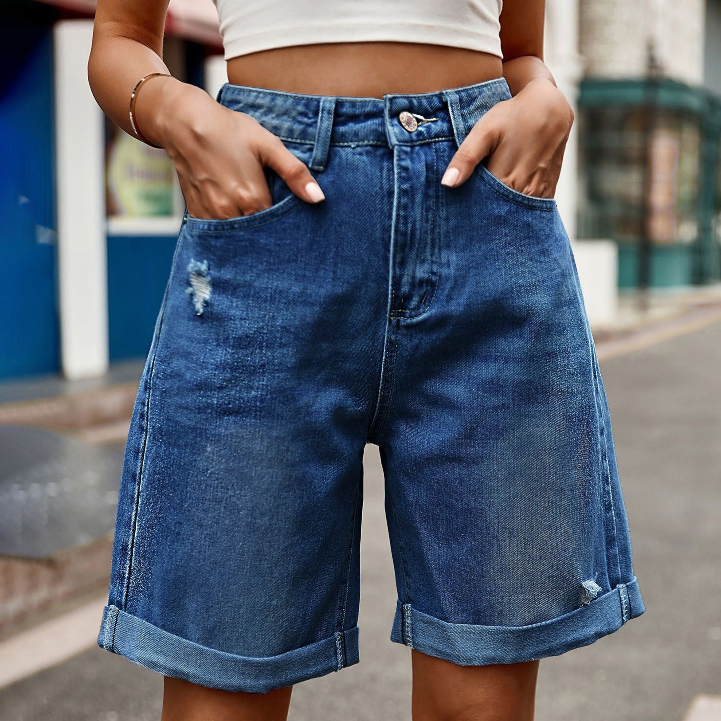 Damen entspannte Denim-Shorts mit umgeschlagenem Saum Stilzeits