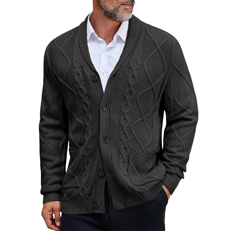 Herren Grobstrickjacke mit elegantem Zopfmuster und praktischen Taschen Stilzeits