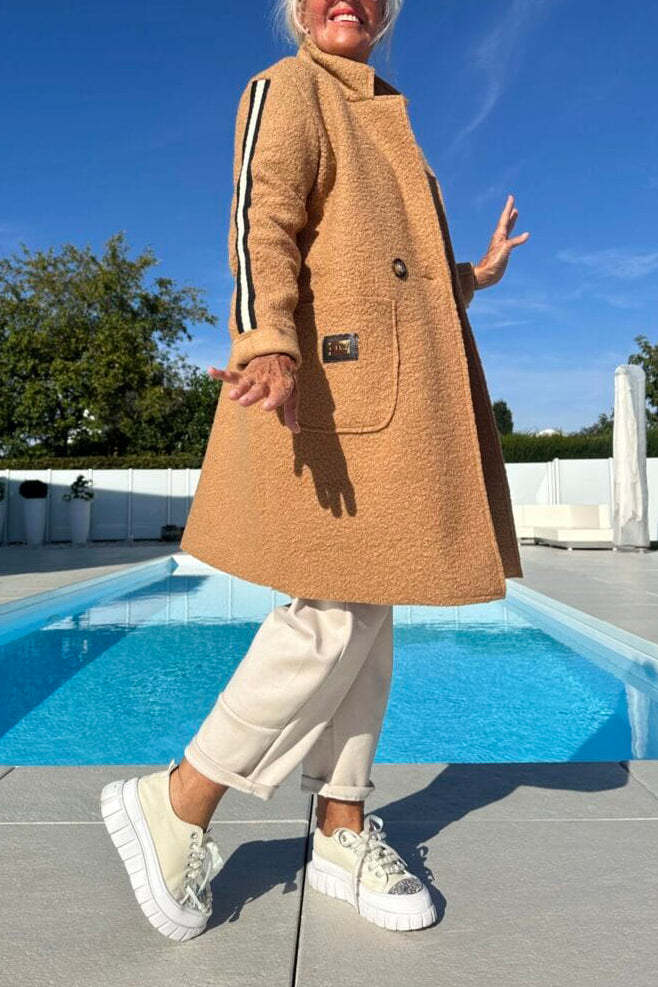Damen eleganter Teddy-Mantel mit zwei Taschen und sportlichen Streifen Stilzeits