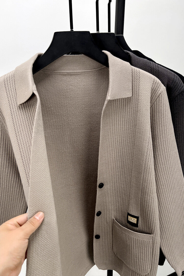 Herren Strickjacke mit hohem Kragen Stilzeits