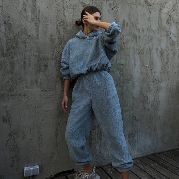 Damen gemütlicher Fleece-Jumpsuit mit elastischem Bund und Kapuze Stilzeits