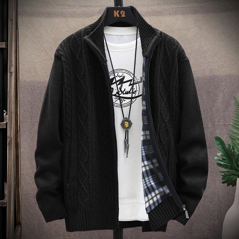 Herren Strickjacke mit Kunstlederdetails und hohem Kragen Stilzeits
