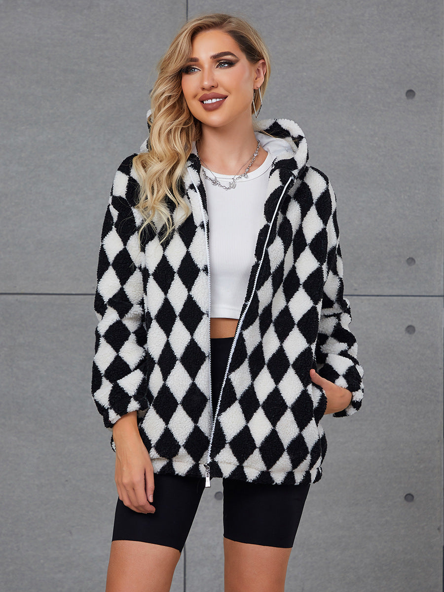 Damen Flauschige Jacke mit Karomuster und Kapuze Stilzeits