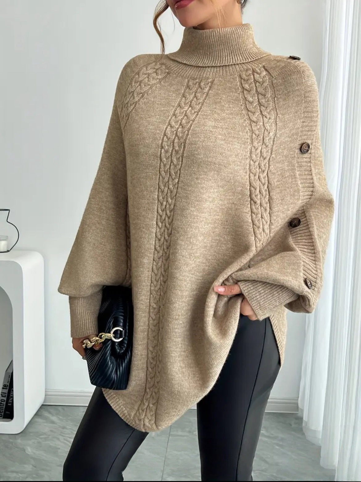 Damen Eleganter Strickponcho mit Rollkragen und Zopfmuster Stilzeits