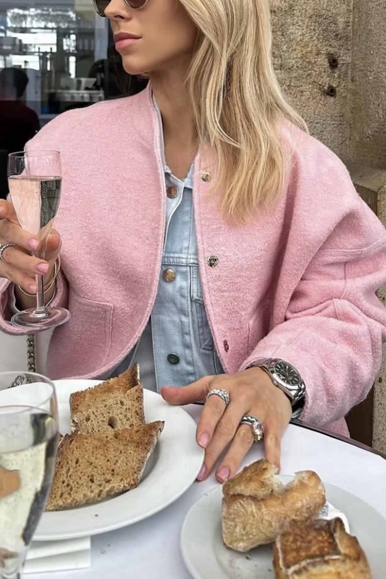 Wivella | Einfarbige Jacke mit Stehkragen und Knöpfen an den Taschen