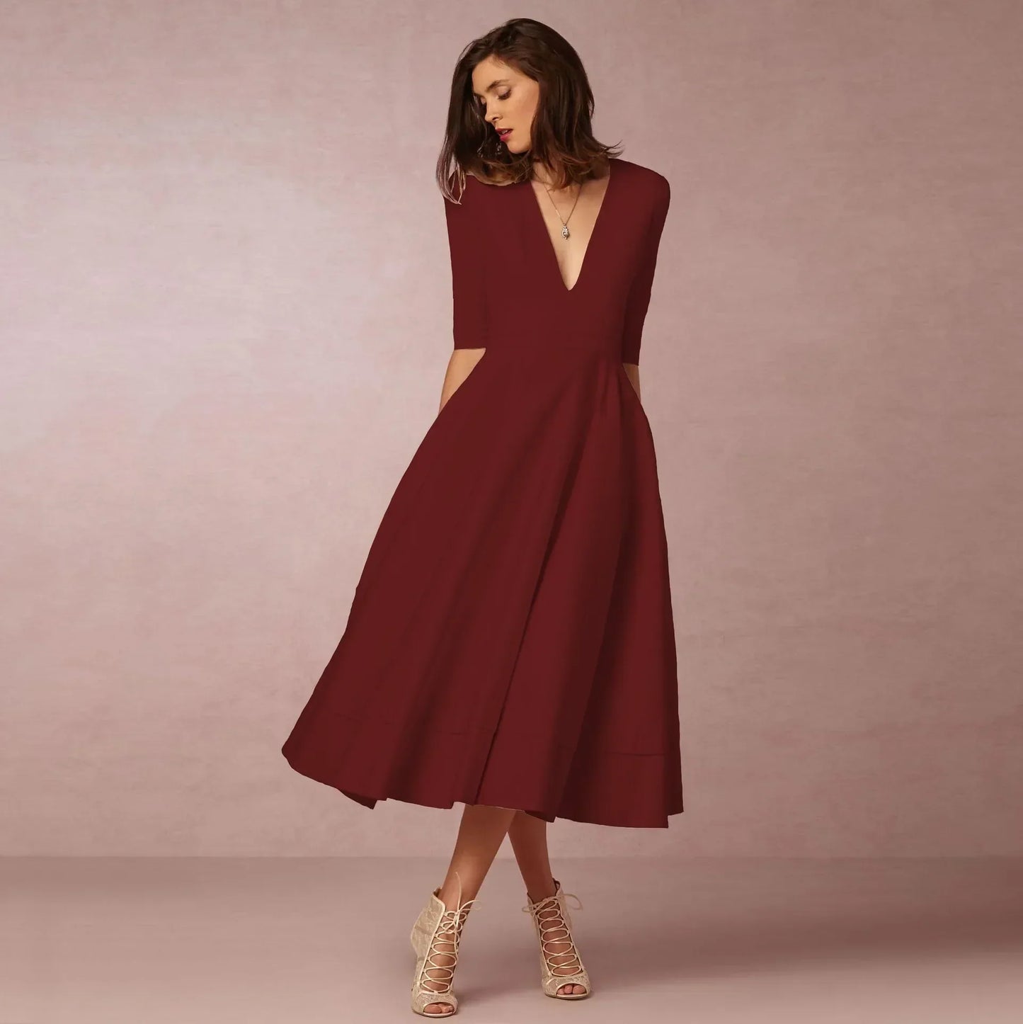 Damen Cocktailkleid Mit V-Ausschnitt | Midi