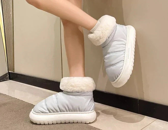 Sarah – Plush Winter Booties