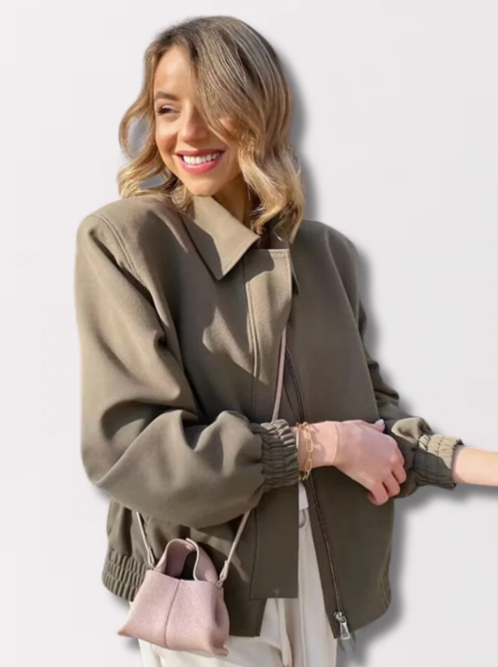 Stilzeits | Steppjacke mit Kapuze für Frauen