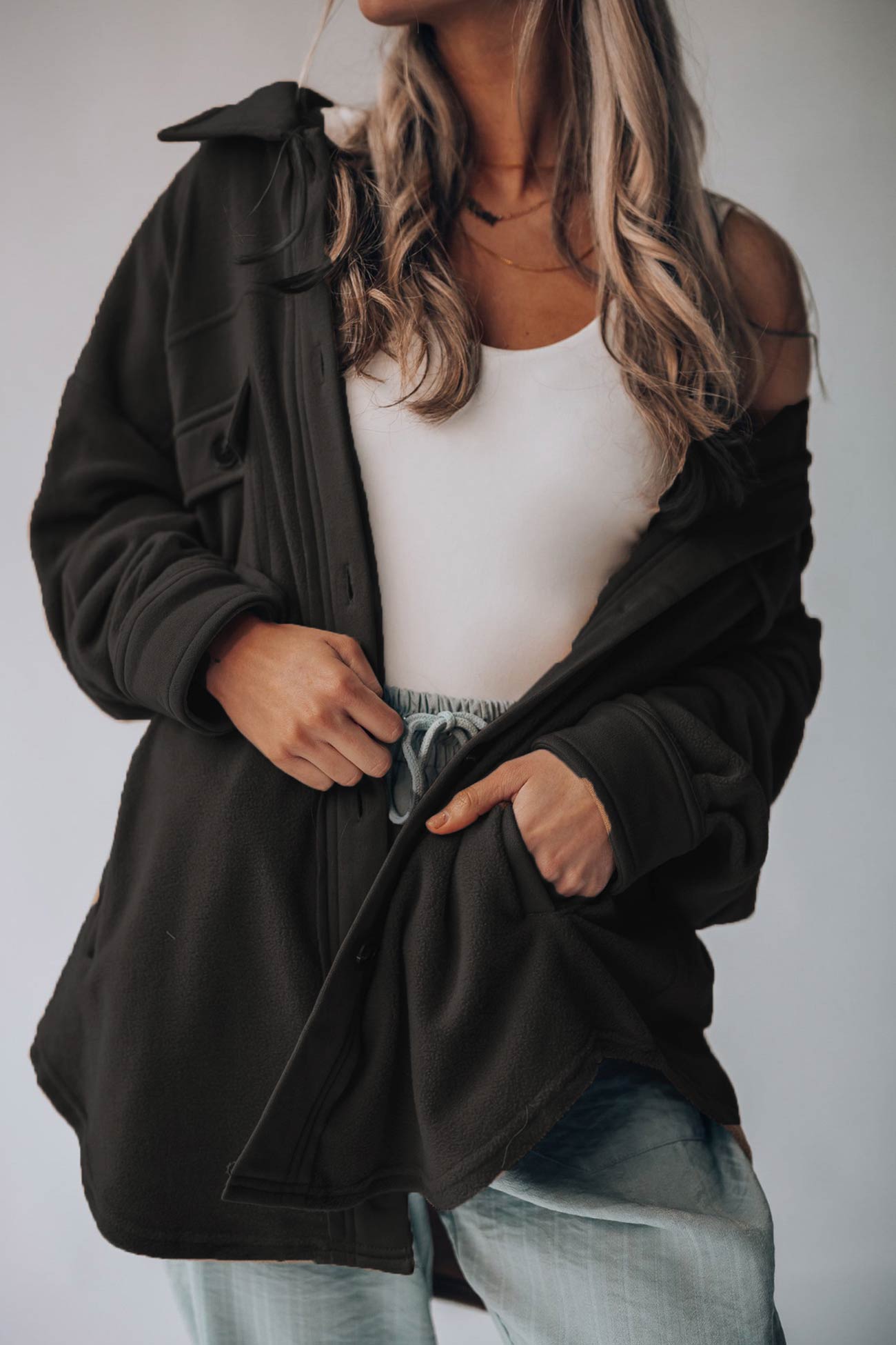 Wihara Shacket mit Taschen