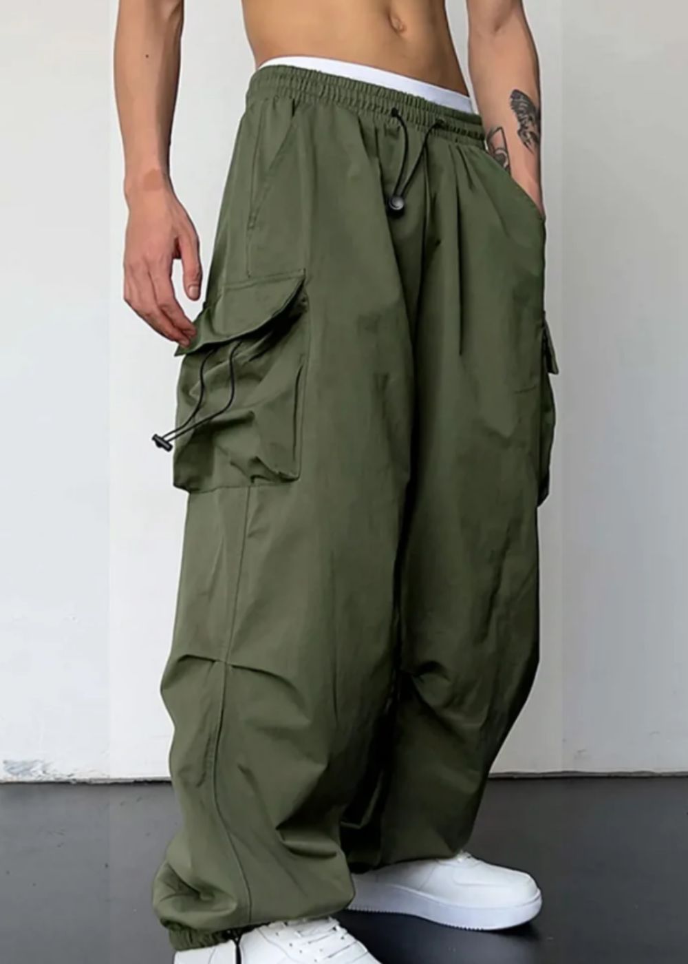 Stefano: Relaxed Cargo Pants