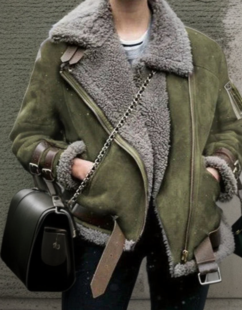 Stilzeits | Modische Jacke mit Lederbefestigungen für Frauen