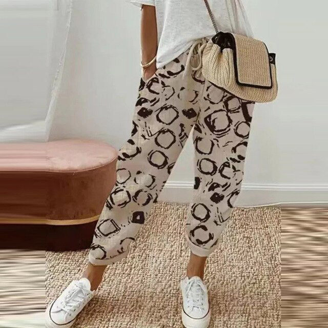 Unbeschwerte bedruckte Hose ZOE