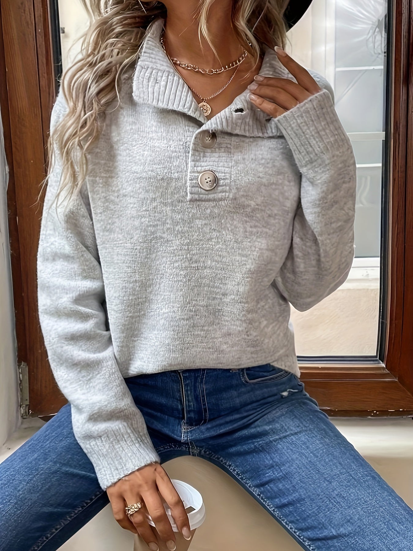 Stilzeits | Lässiger Stricksweater mit Knopfdetails Acryl Weich und Bequem