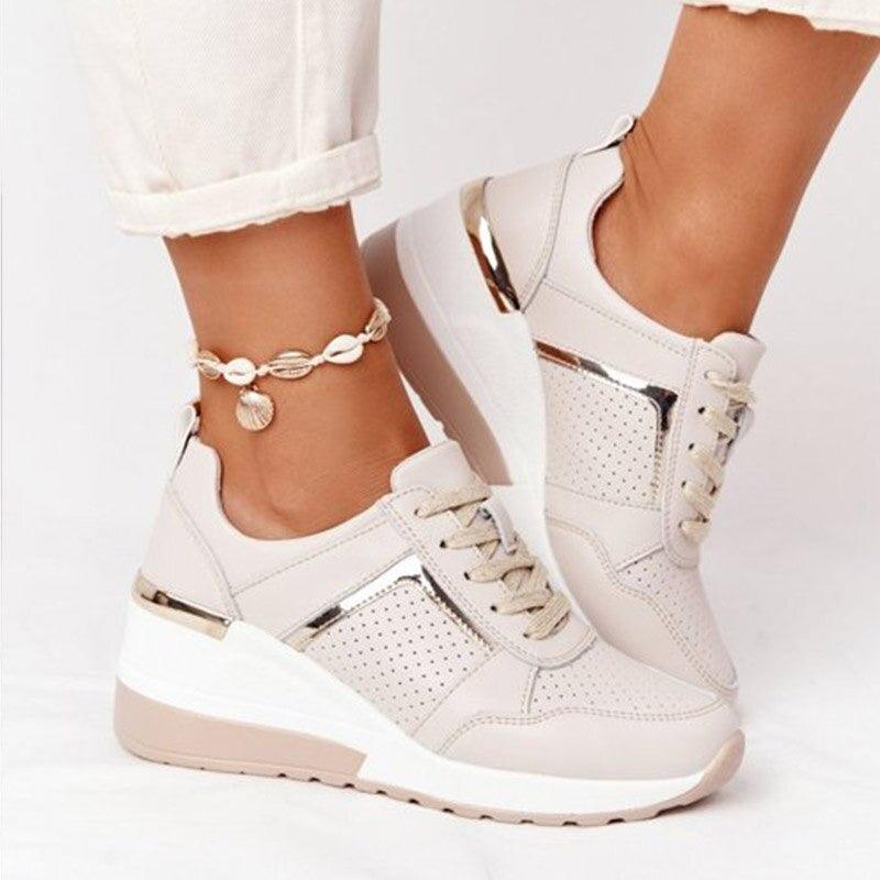 Damen Keil-Sneaker mit Perforierungen