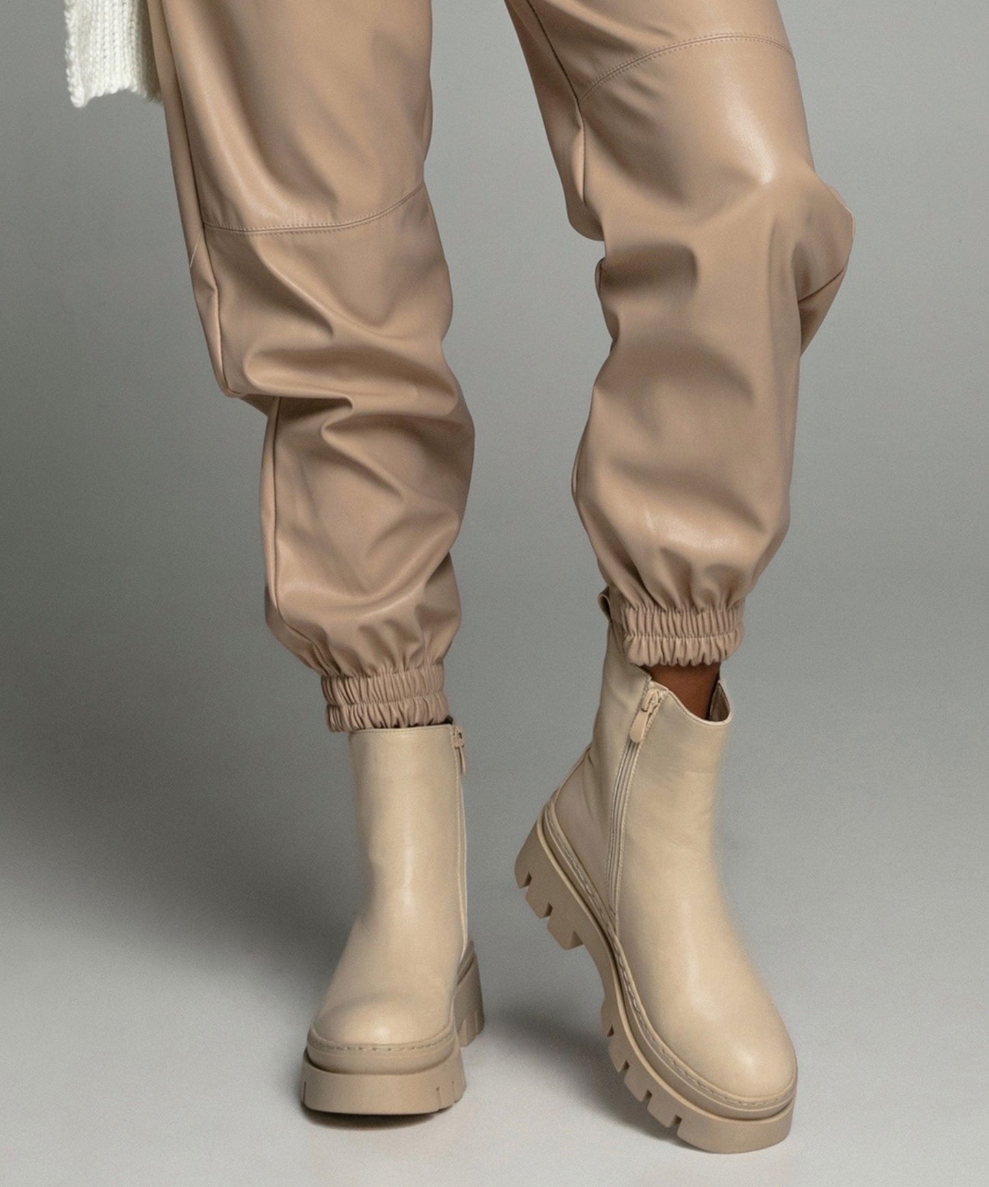 Stilzeits | Beige Kurze Stiefel