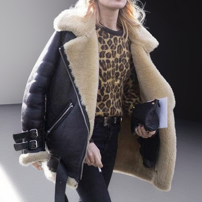 Stilzeits | Modische Jacke mit Lederbefestigungen für Frauen