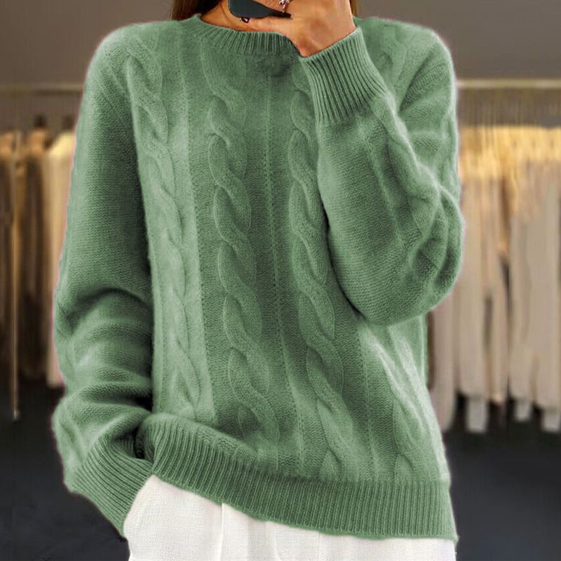 Valentina: Modern, warm knitted sweater