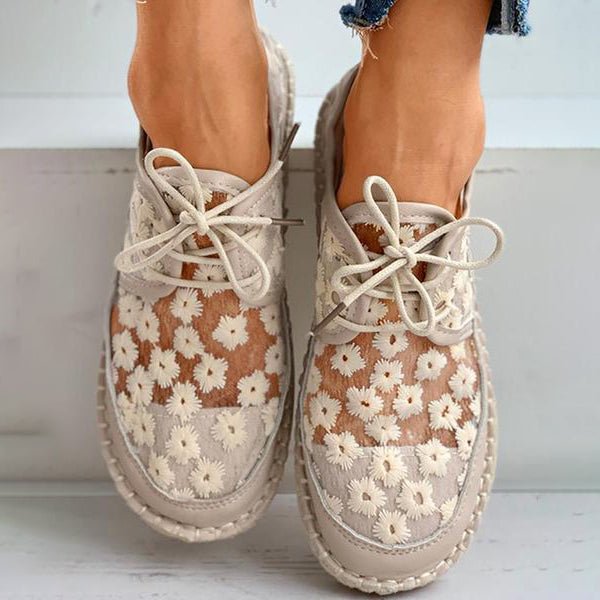 Eve Orthopädische gestickte Sneaker