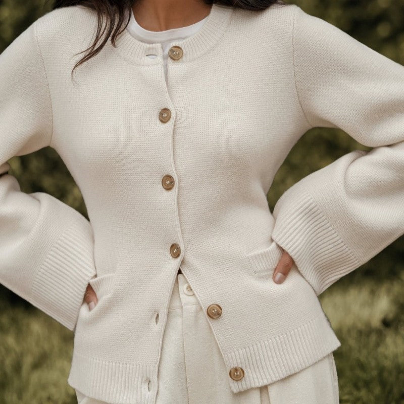 Superweiche Strickjacke mit Knöpfen von Selion