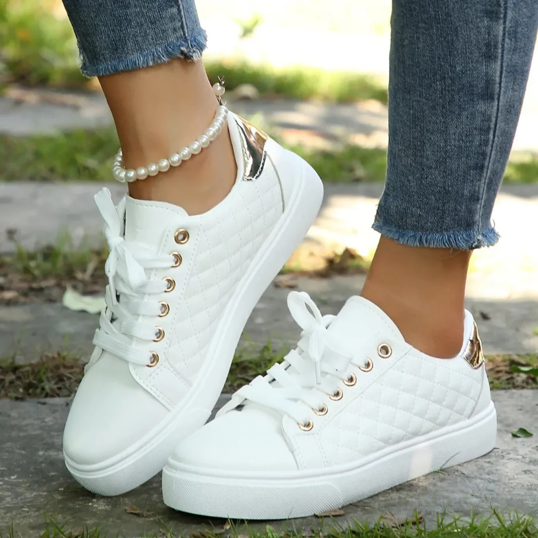 Damen Sneakers - Gestepptes Obermaterial mit Flacher Sohle